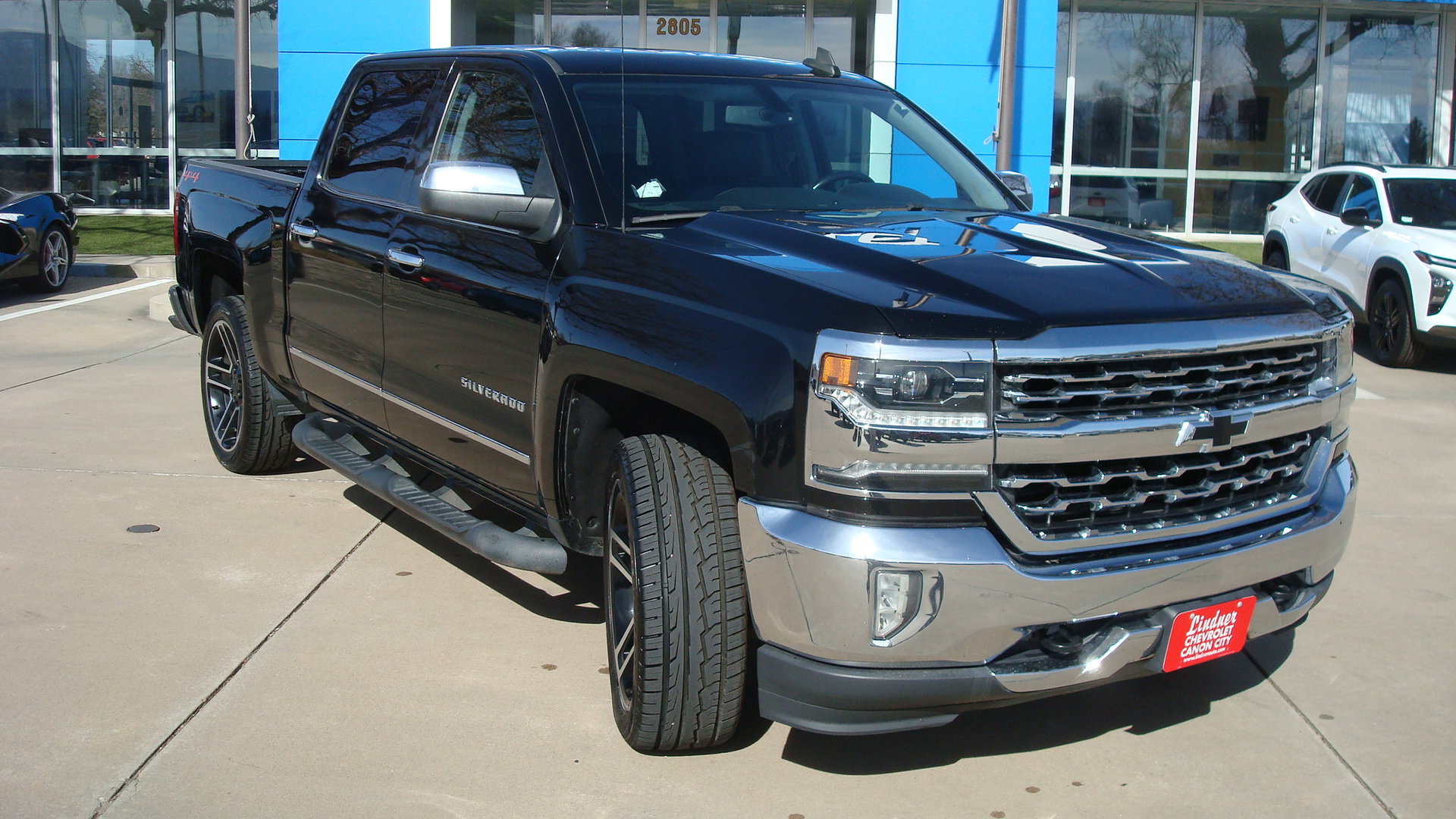 Used 2018 Chevrolet Silverado 1500 LTZ w/ LPO, Black Pack AWD/4WD image 3