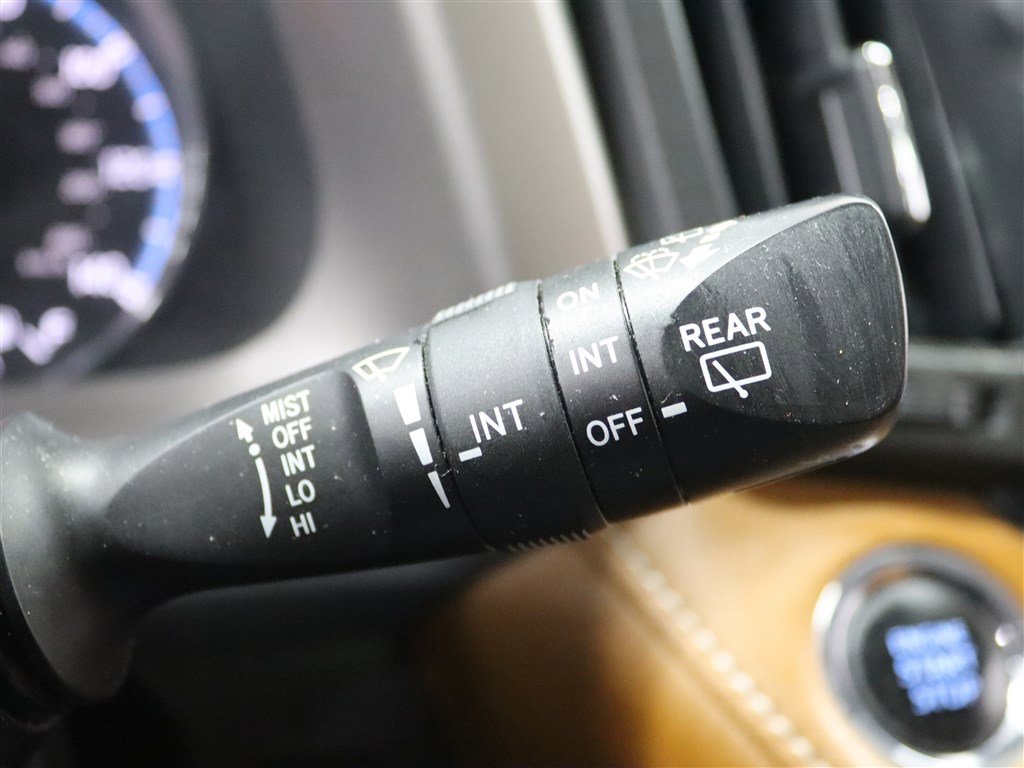 Used 2017 Toyota RAV4 Limited w/ All Weather Liner Package image 32