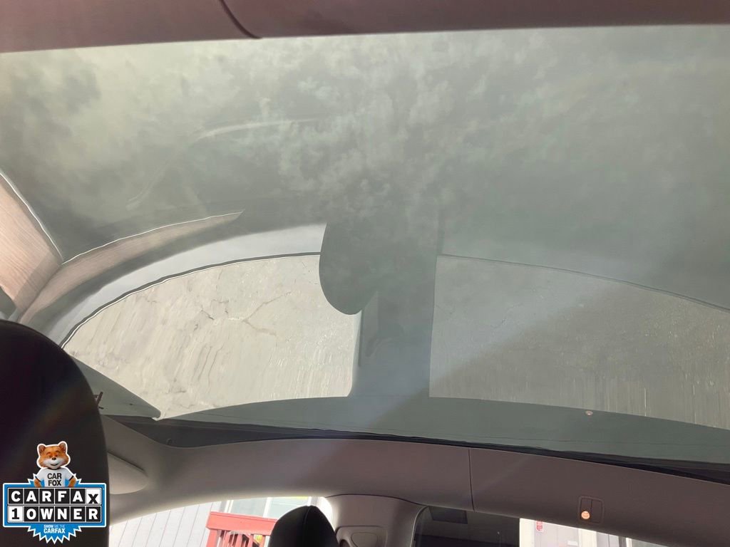 Used 2024 Tesla Model Y Long Range image 32