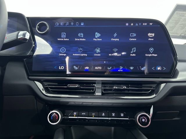 Used 2025 Chevrolet Equinox EV RS image 13