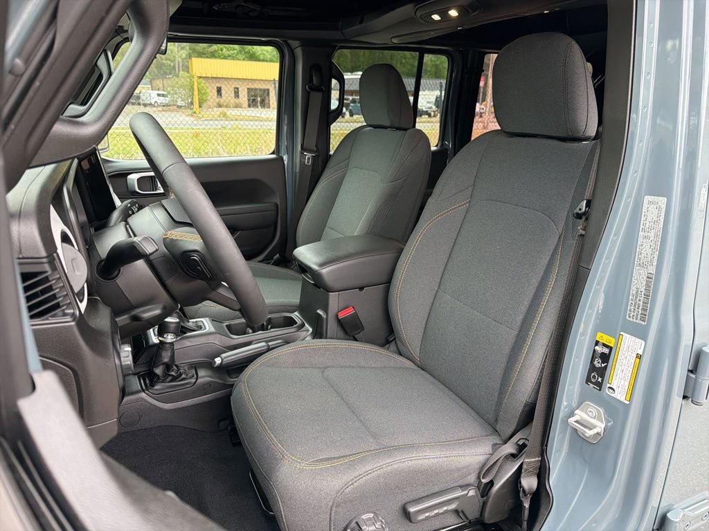 Used 2024 Jeep Wrangler Sport S AWD/4WD image 18