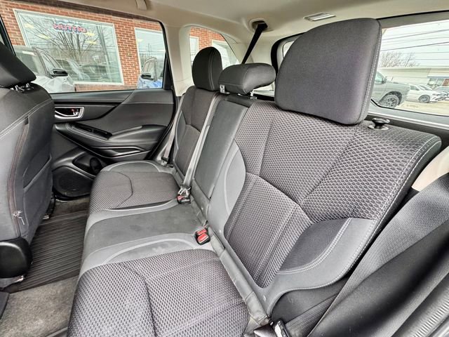 Used 2021 Subaru Forester Premium image 9