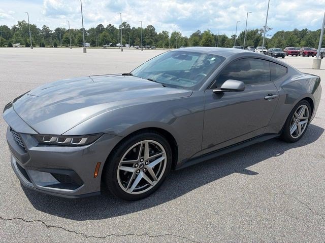 Used 2024 Ford Mustang Coupe RWD image 1