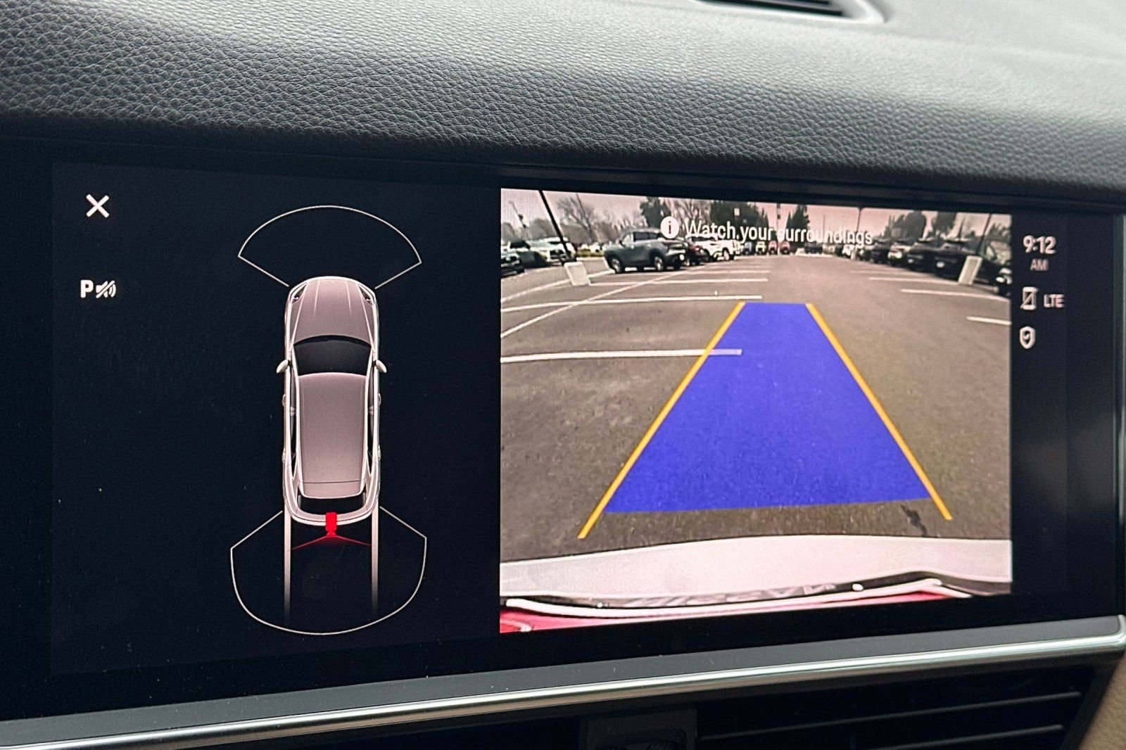 Used 2023 Porsche Cayenne image 28