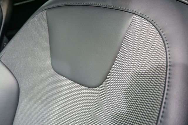 Used 2023 Kia Niro EX image 22