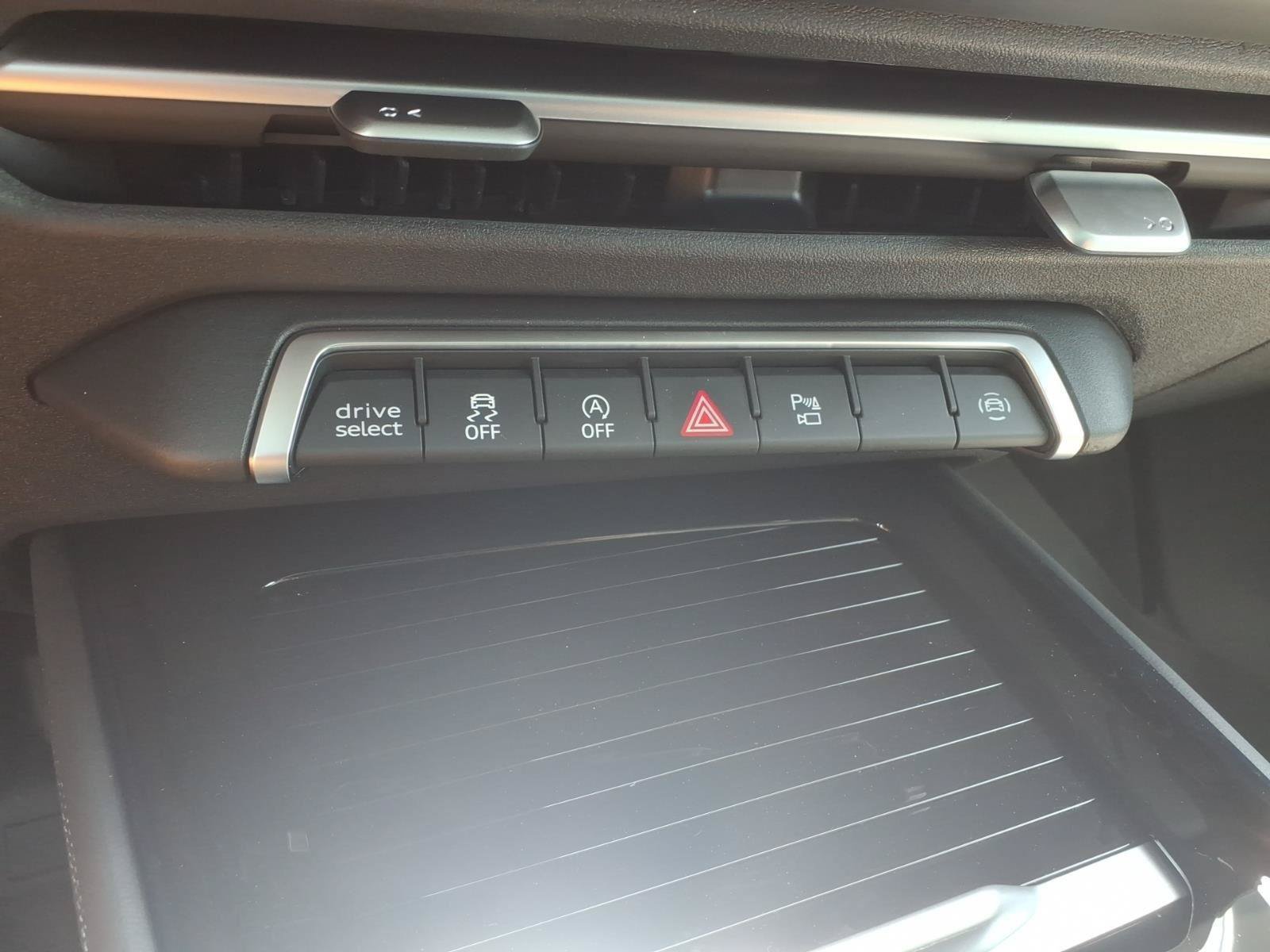 New 2026 Audi Q3 quattro 2.0T AWD/4WD image 27