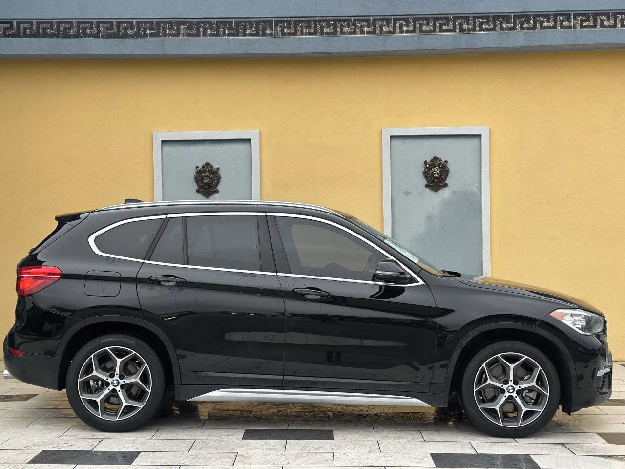 Used 2019 BMW X1 sDrive28i FWD image 9