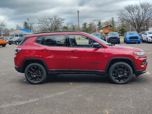 New 2026 Jeep Compass Latitude AWD/4WD image 2