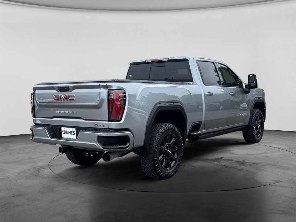Used 2025 GMC Sierra 3500 AT4 w/ AT4 Premium Plus Package AWD/4WD image 10