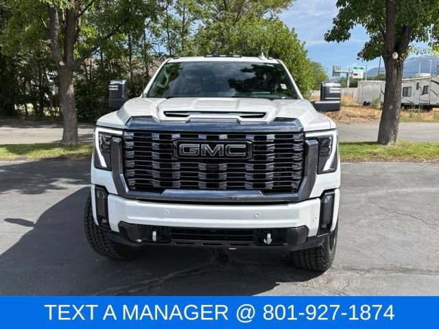 Used 2024 GMC Sierra 3500 Denali Ultimate AWD/4WD image 2