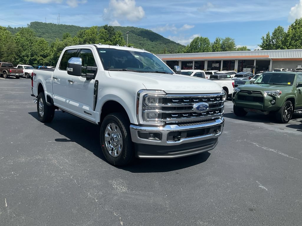 New 2026 Ford F350 Lariat w/ Chrome Package AWD/4WD image 3