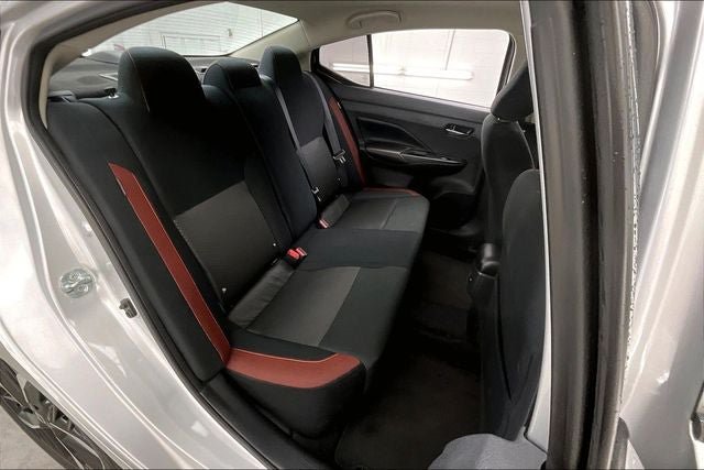 Used 2024 Nissan Versa SR FWD image 18