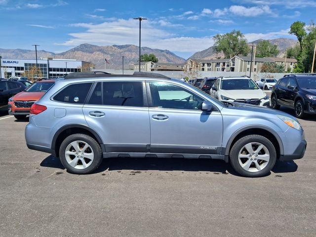 Used 2014 Subaru Outback 2.5i Premium w/ Moonroof Package AWD/4WD image 2