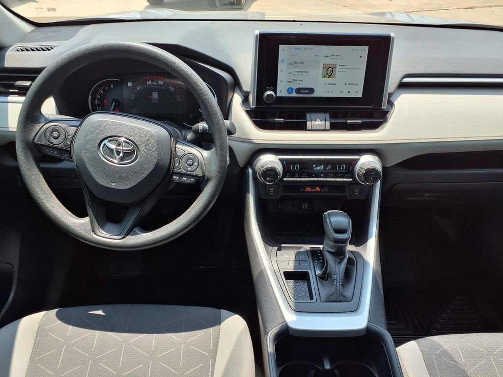 Used 2024 Toyota RAV4 XLE w/ Convenience Package FWD image 13
