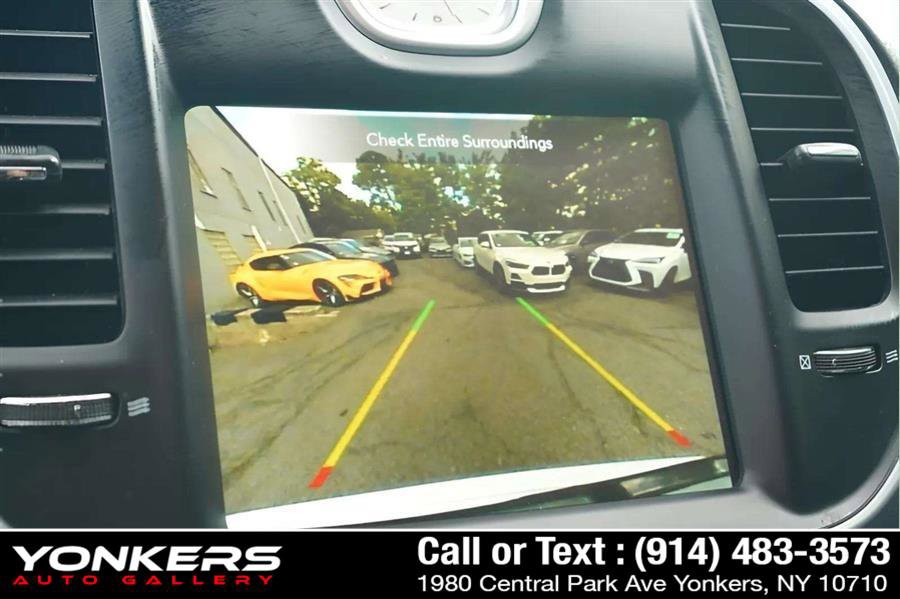 Used 2021 Chrysler 300 Touring L image 31