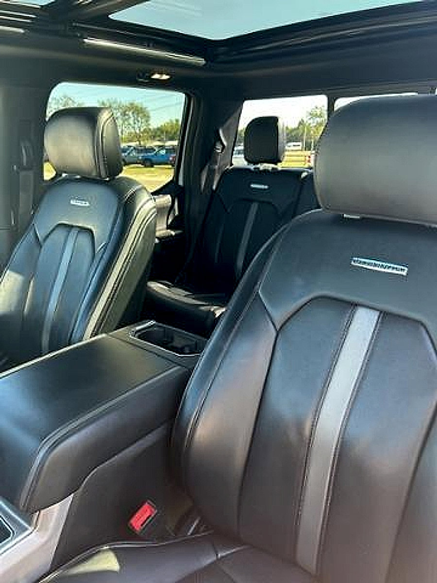 Used 2018 Ford F150 Platinum w/ Equipment Group 701A Luxury image 27