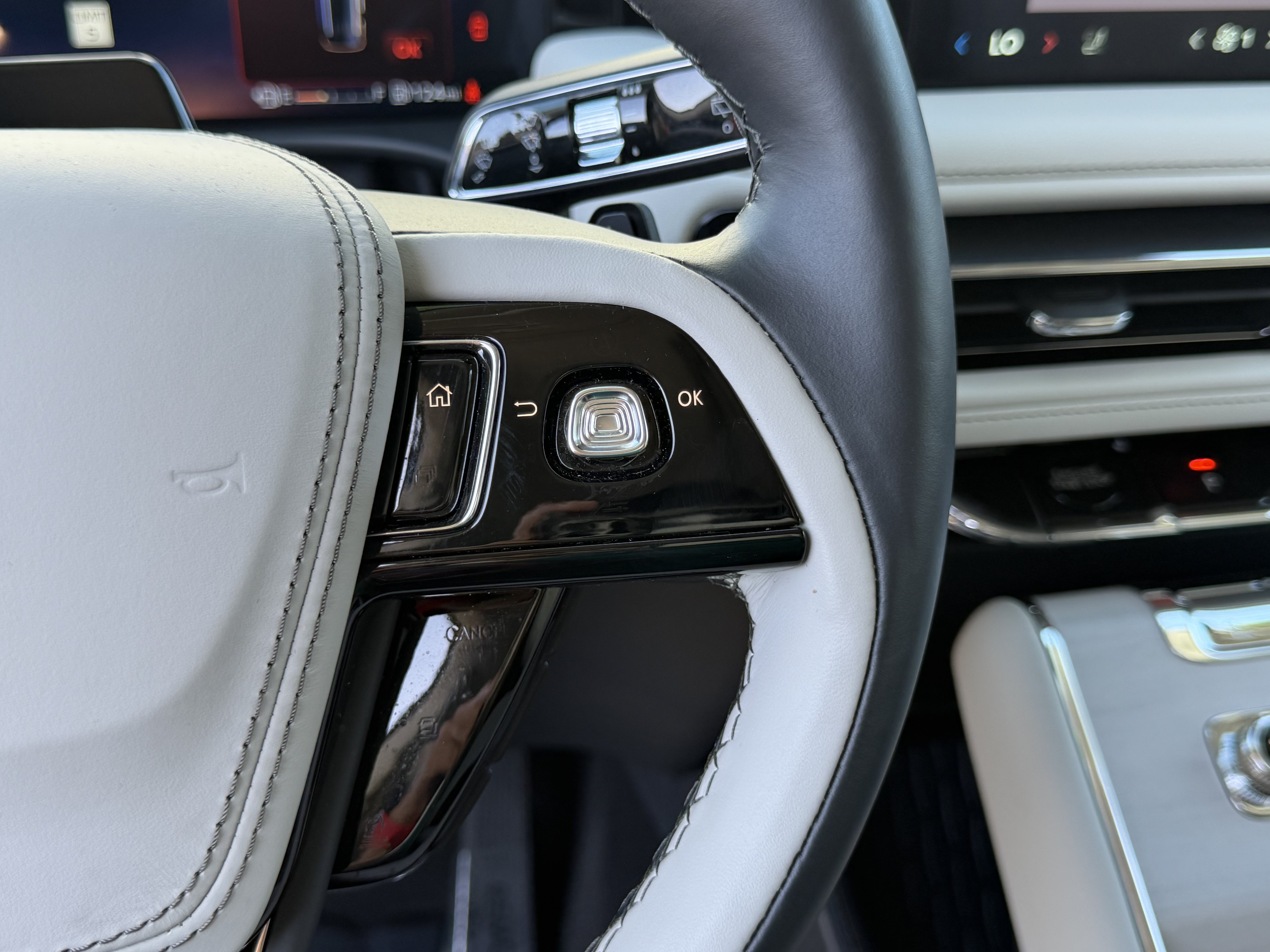 Used 2026 Lincoln Aviator Reserve RWD image 17