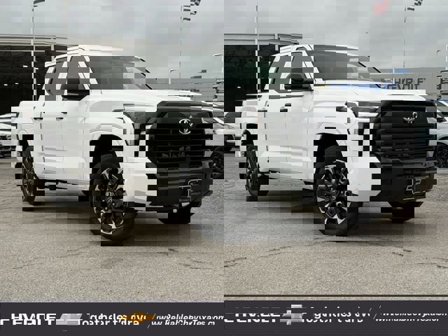 Used 2025 Toyota Tundra SR w/ SR Tow Package image 2