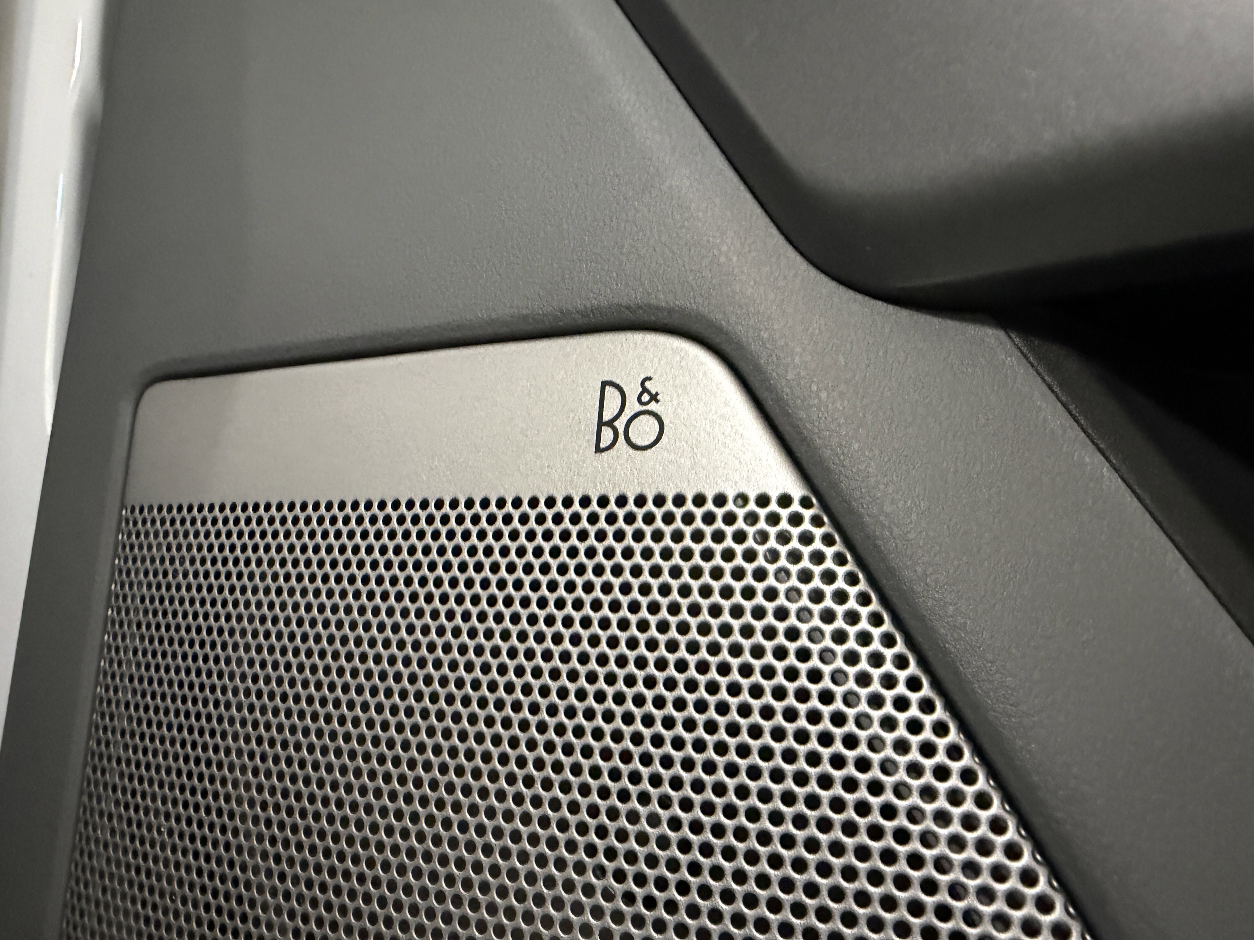 Used 2025 Ford F150 Lariat w/ Equipment Group 501A Mid image 22