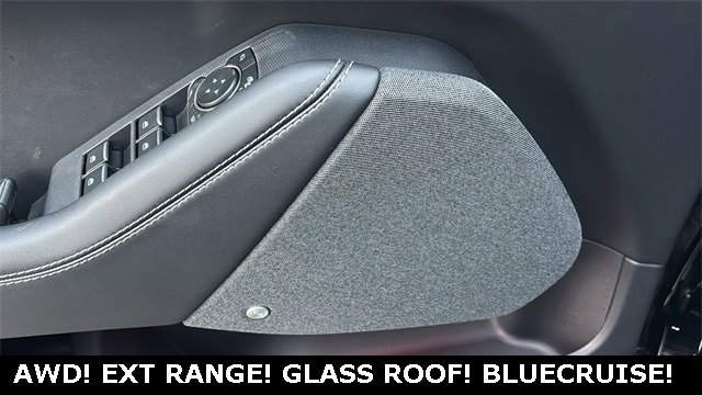 New 2025 Ford Mustang Mach-E Premium image 25