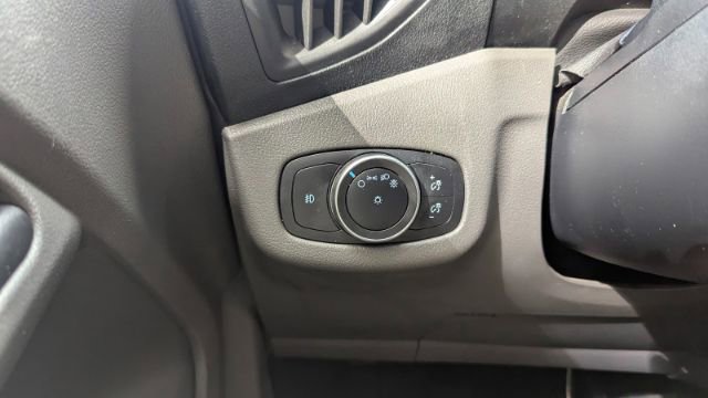 Used 2020 Ford Transit Connect XLT image 32