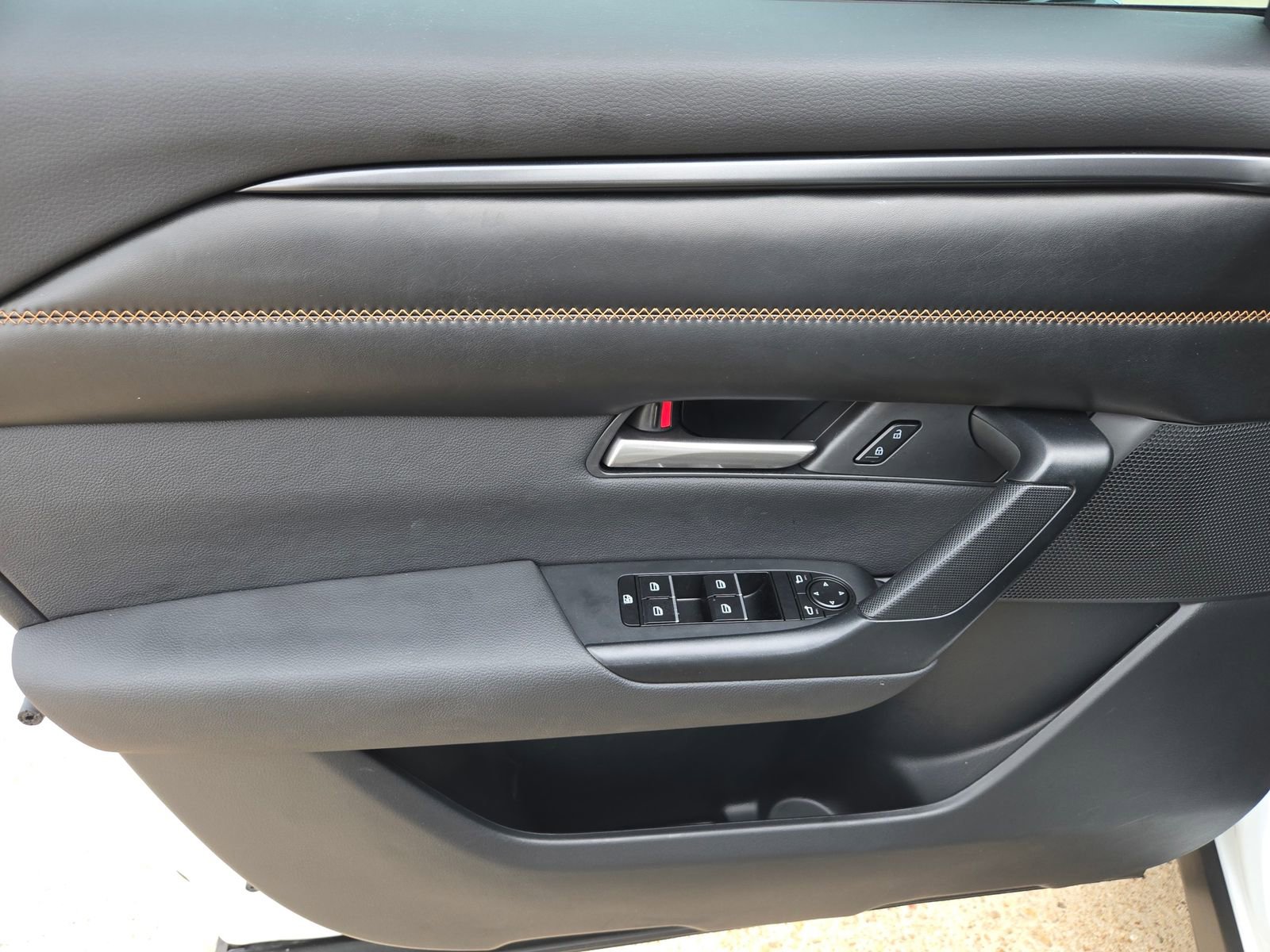 Certified 2025 MAZDA CX-50 AWD 2.5 Hybrid w/ Weather Package image 29