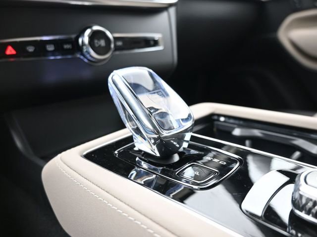 New 2026 Volvo XC90 B6 Plus w/ Protection Package Premier image 12