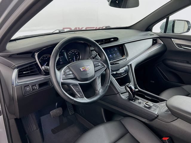 Used 2025 Cadillac XT5 Luxury FWD image 34