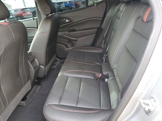 Used 2025 Chevrolet Trax RS w/ Driver Confidence Package image 13