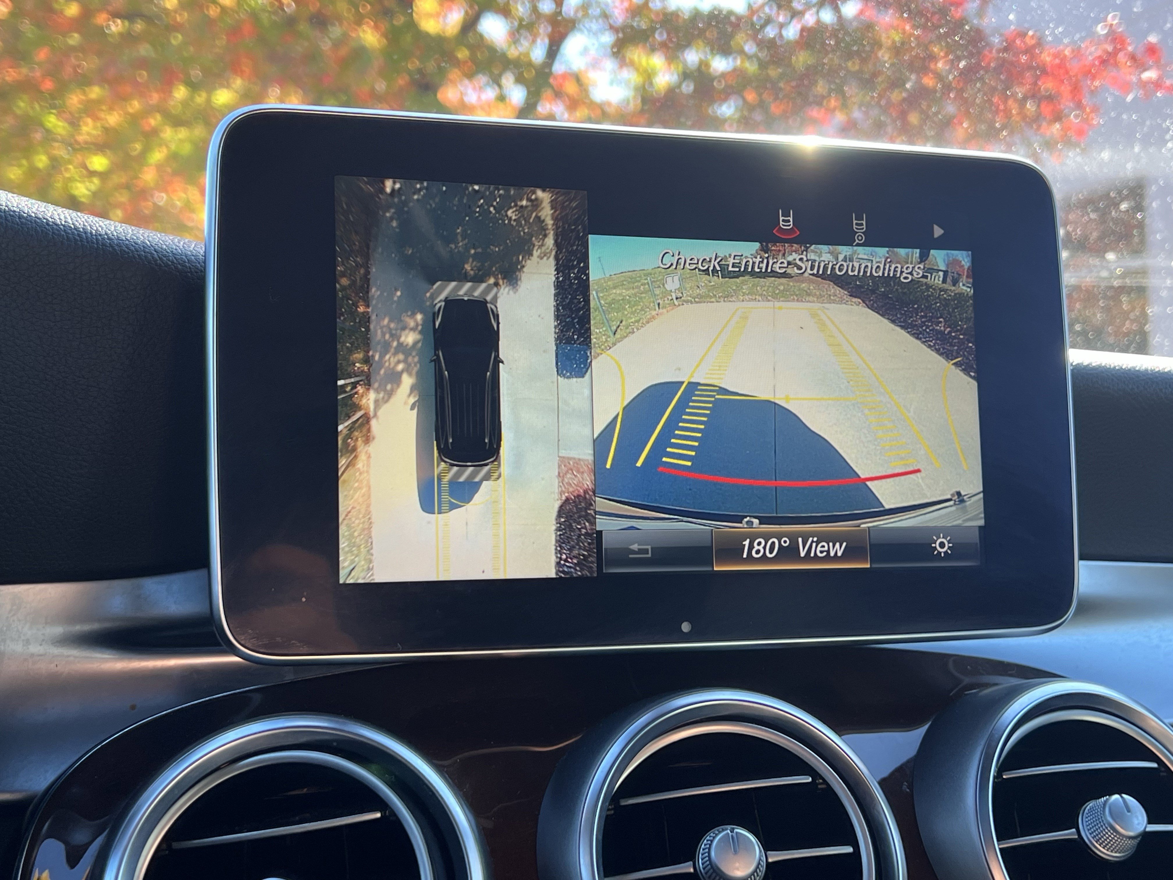 Certified 2019 Mercedes-Benz GLC 300 4MATIC w/ Driver Assistance Package image 25