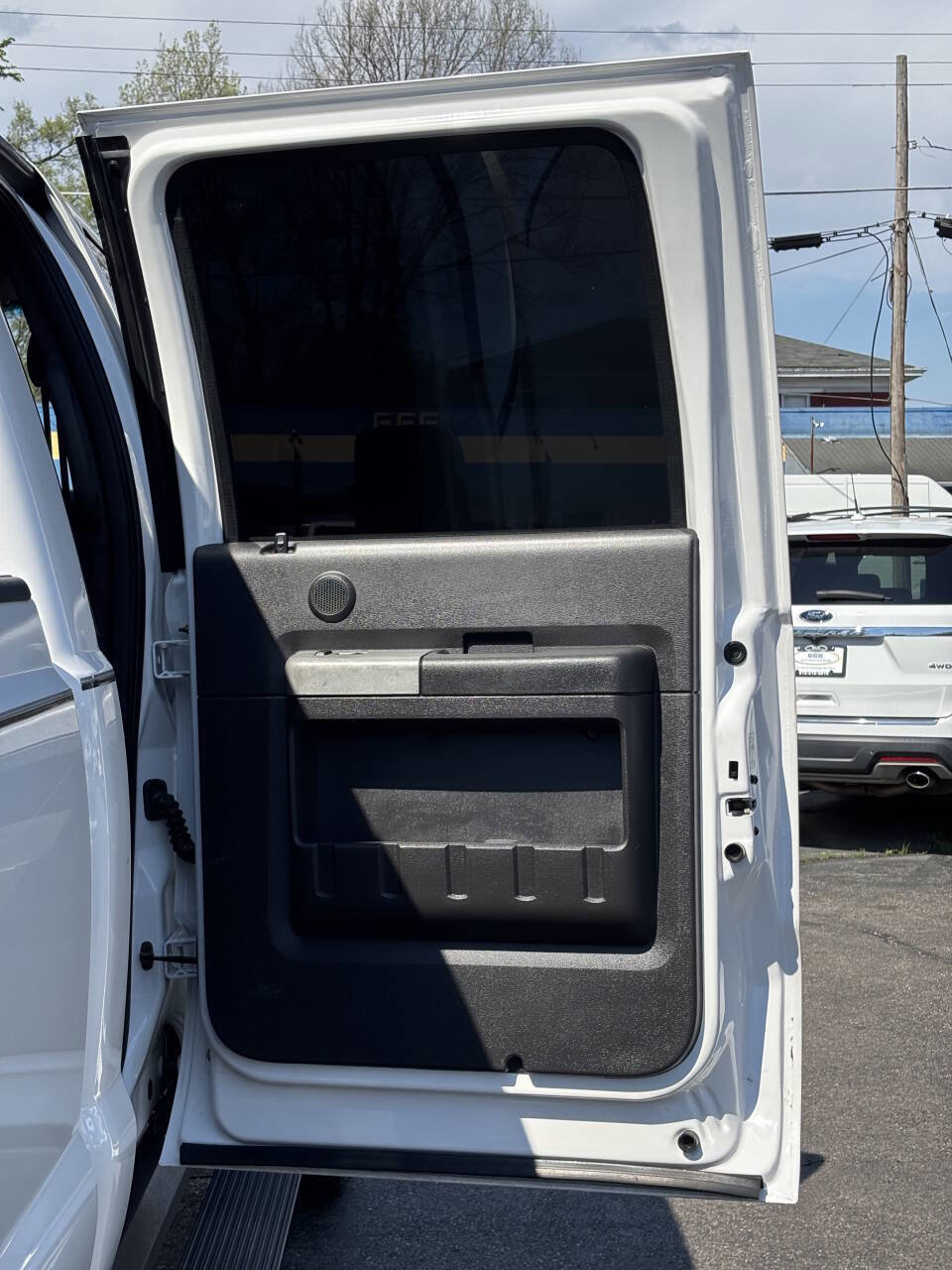 Used 2015 Ford F350 Lariat w/ Lariat Chrome Package image 16