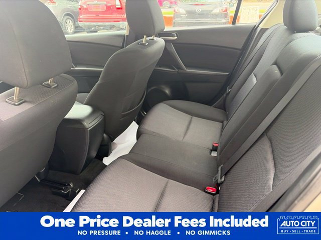 Used 2010 MAZDA MAZDA3 i Touring FWD image 11
