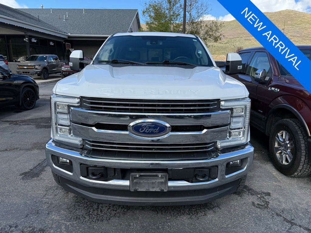 Used 2019 Ford F350 Lariat w/ Lariat Ultimate Package AWD/4WD image 2