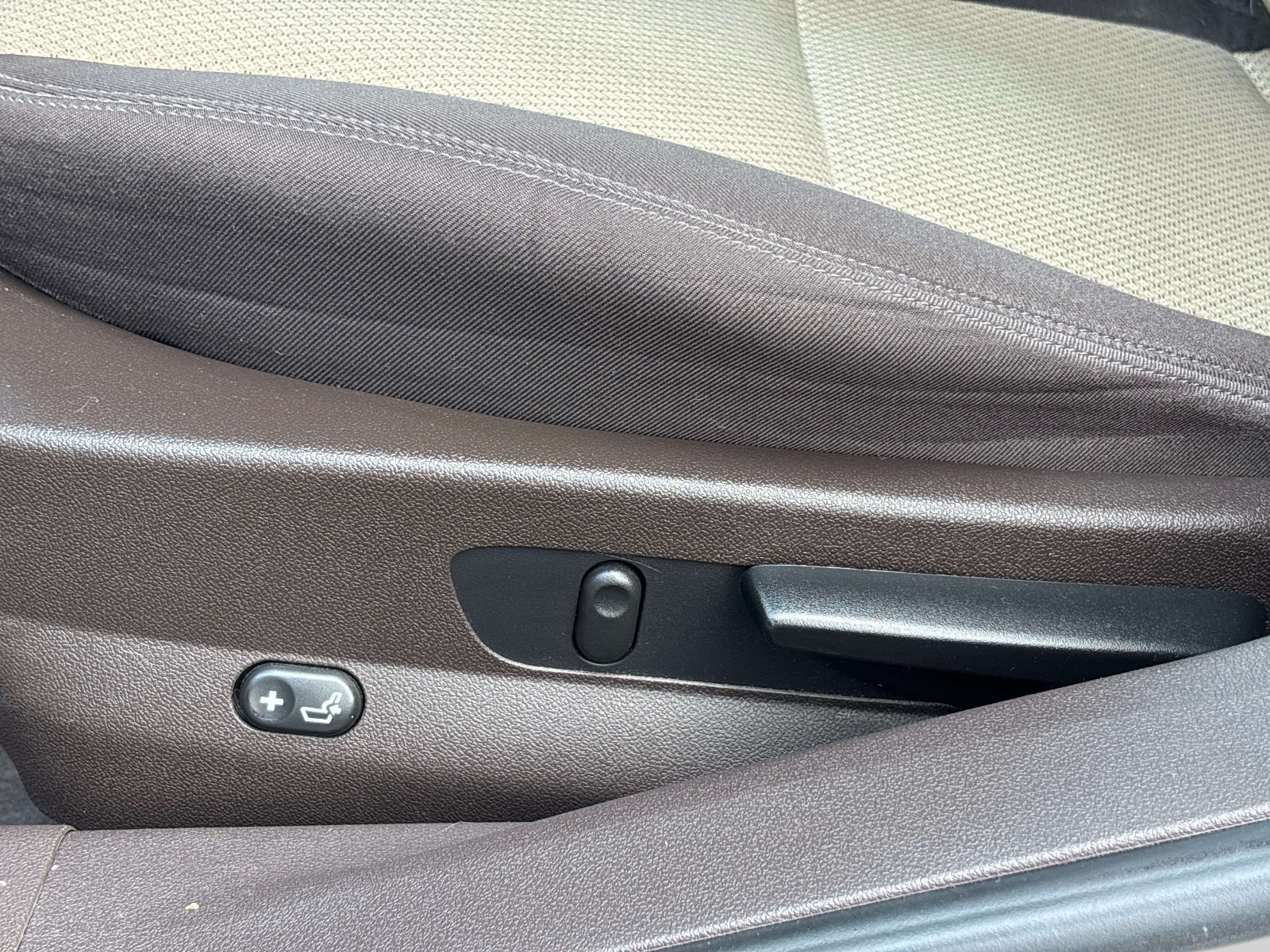 Used 2011 Chevrolet Malibu LS FWD image 27