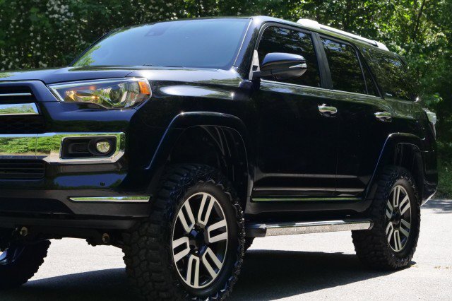 Used 2021 Toyota 4Runner Limited AWD/4WD image 30