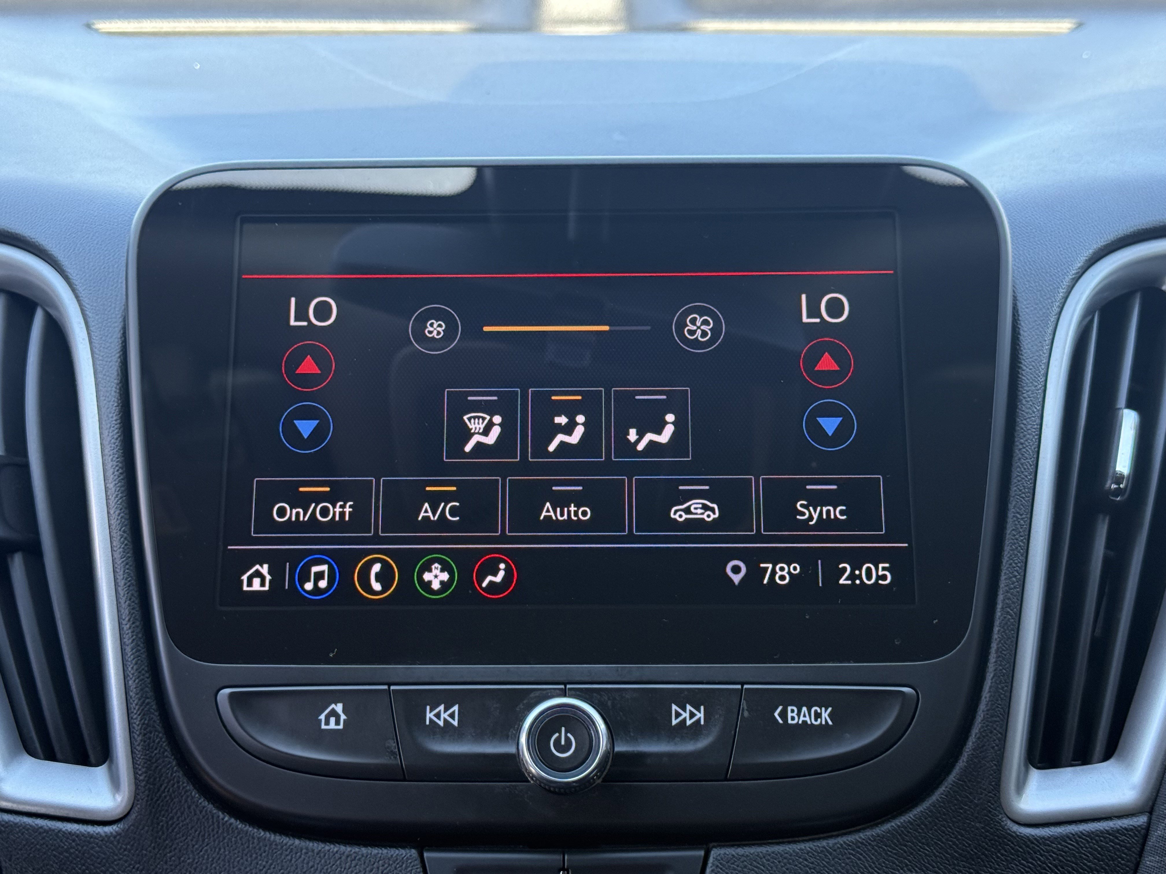 Used 2022 Chevrolet Malibu LT image 24