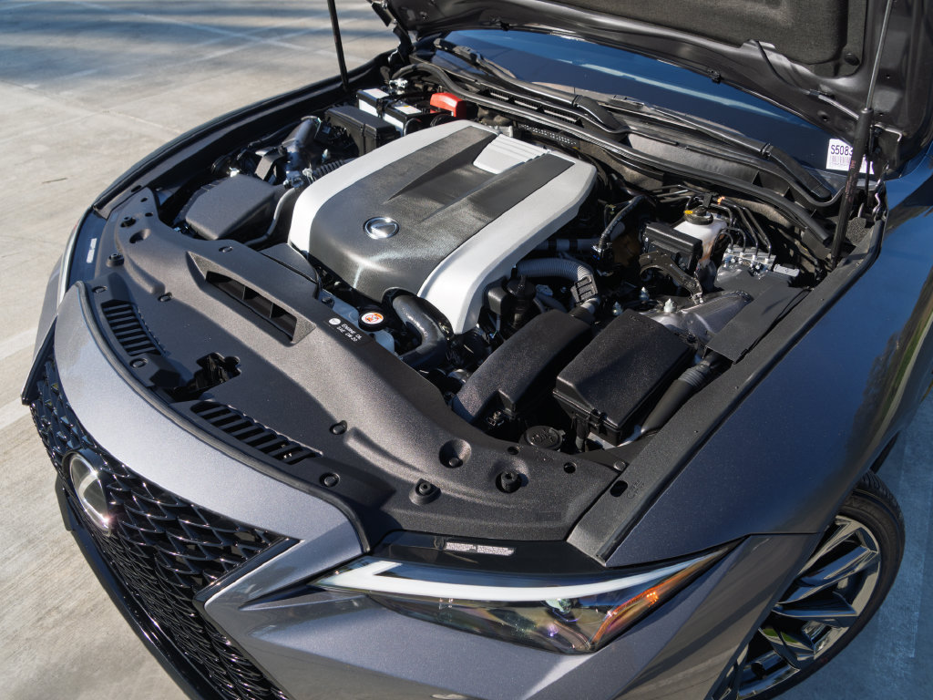 Certified 2025 Lexus IS 350 F Sport RWD image 6