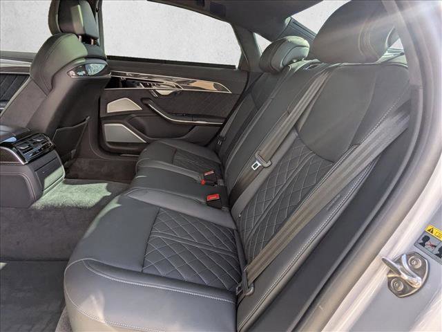 Used 2025 Audi S8 image 18