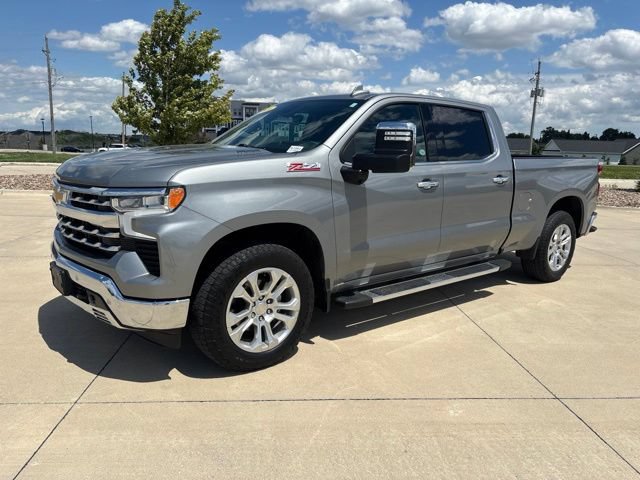 Used 2024 Chevrolet Silverado 1500 LTZ w/ LTZ Premium Package AWD/4WD image 37