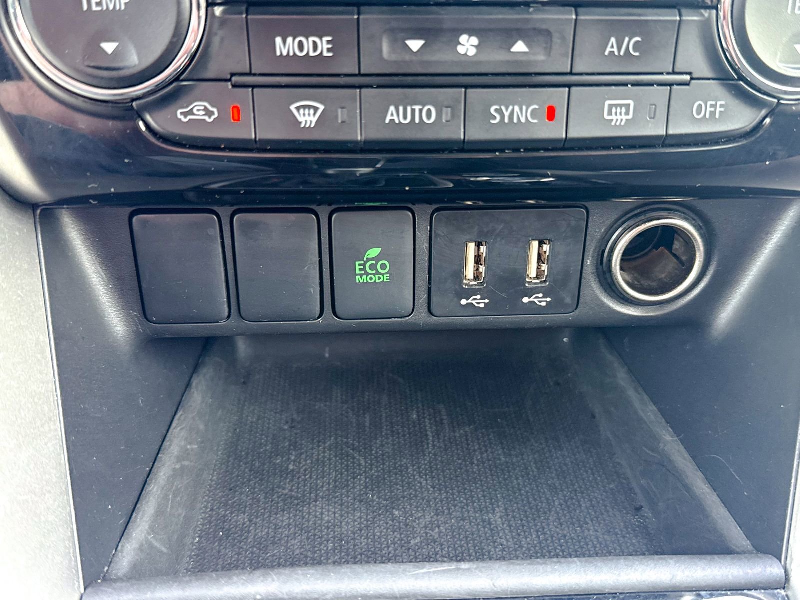 Used 2025 Mitsubishi Eclipse Cross SE AWD/4WD image 36
