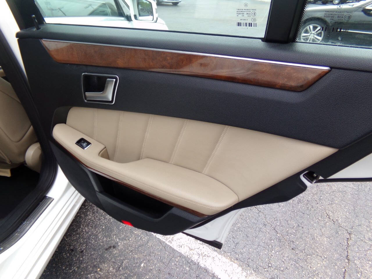 Used 2013 Mercedes-Benz E 350 BlueTEC Sedan image 24