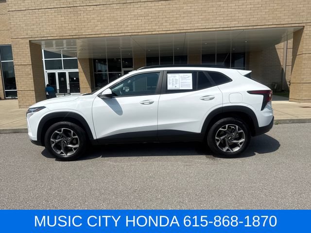 Used 2024 Chevrolet Trax LT w/ Driver Confidence Package FWD image 1