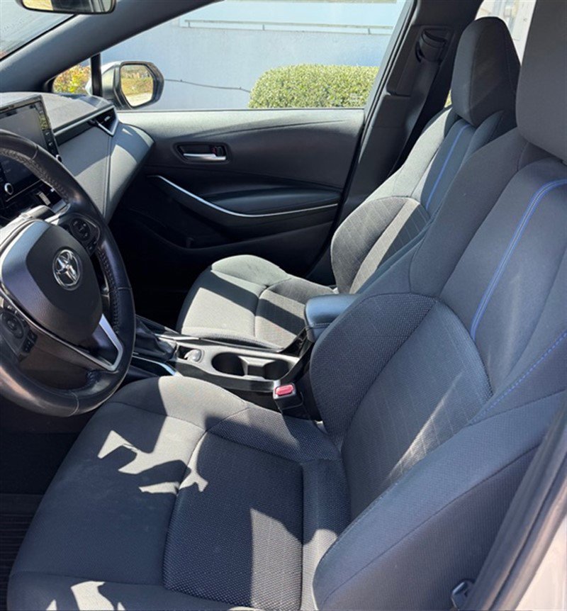 Used 2020 Toyota Corolla SE image 3