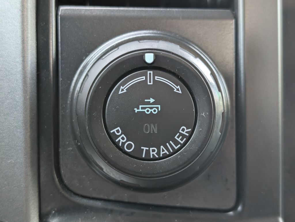 Used 2022 Ford F150 Lariat w/ Equipment Group 502A High AWD/4WD image 29