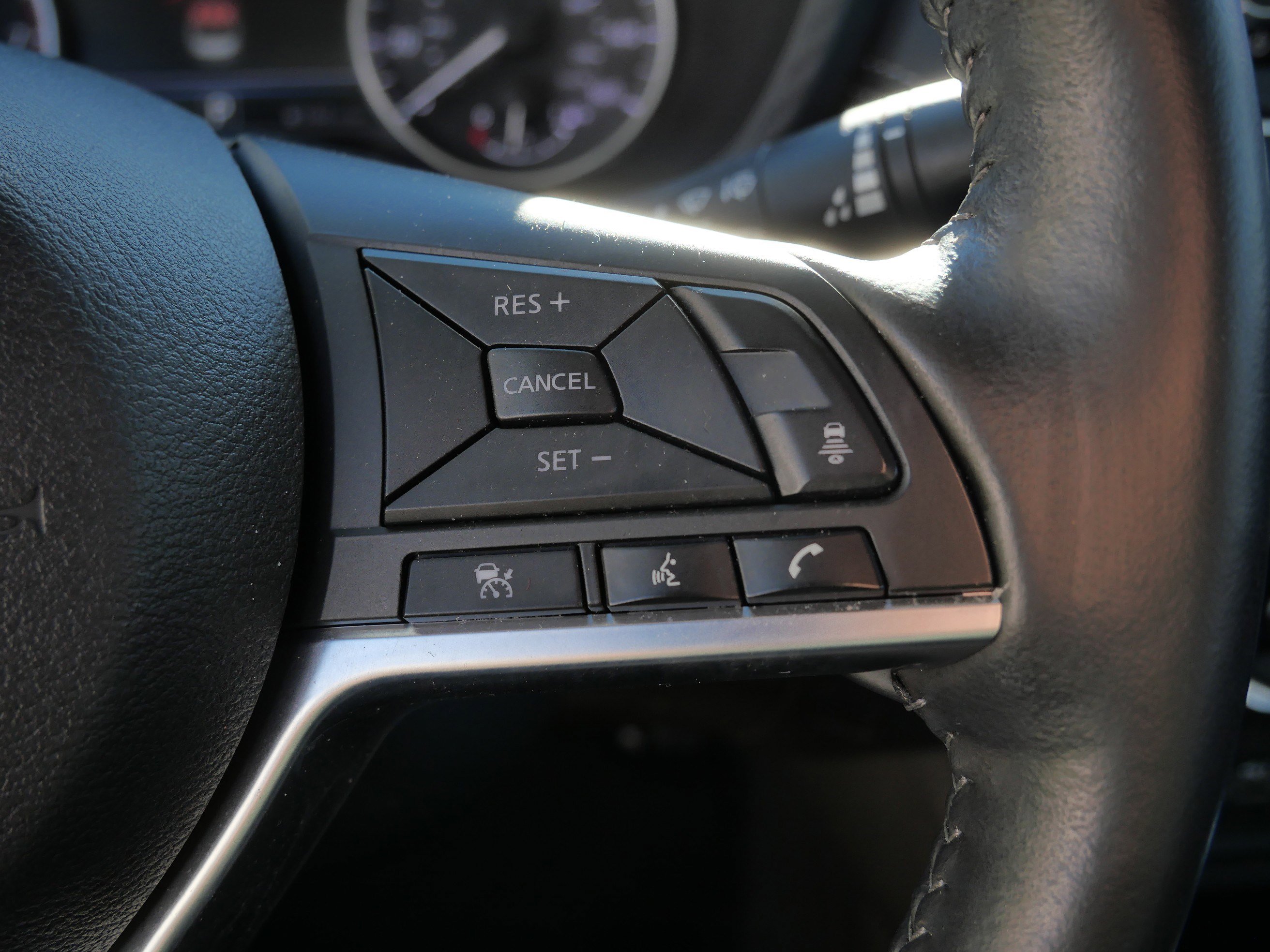 Used 2025 Nissan Sentra SV w/ All-Weather Package image 28