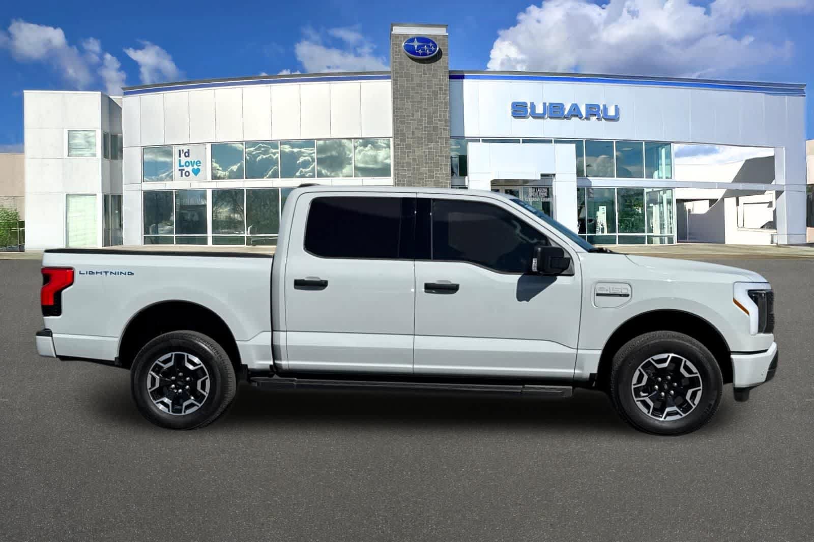 Used 2023 Ford F150 Lightning XLT AWD/4WD image 6