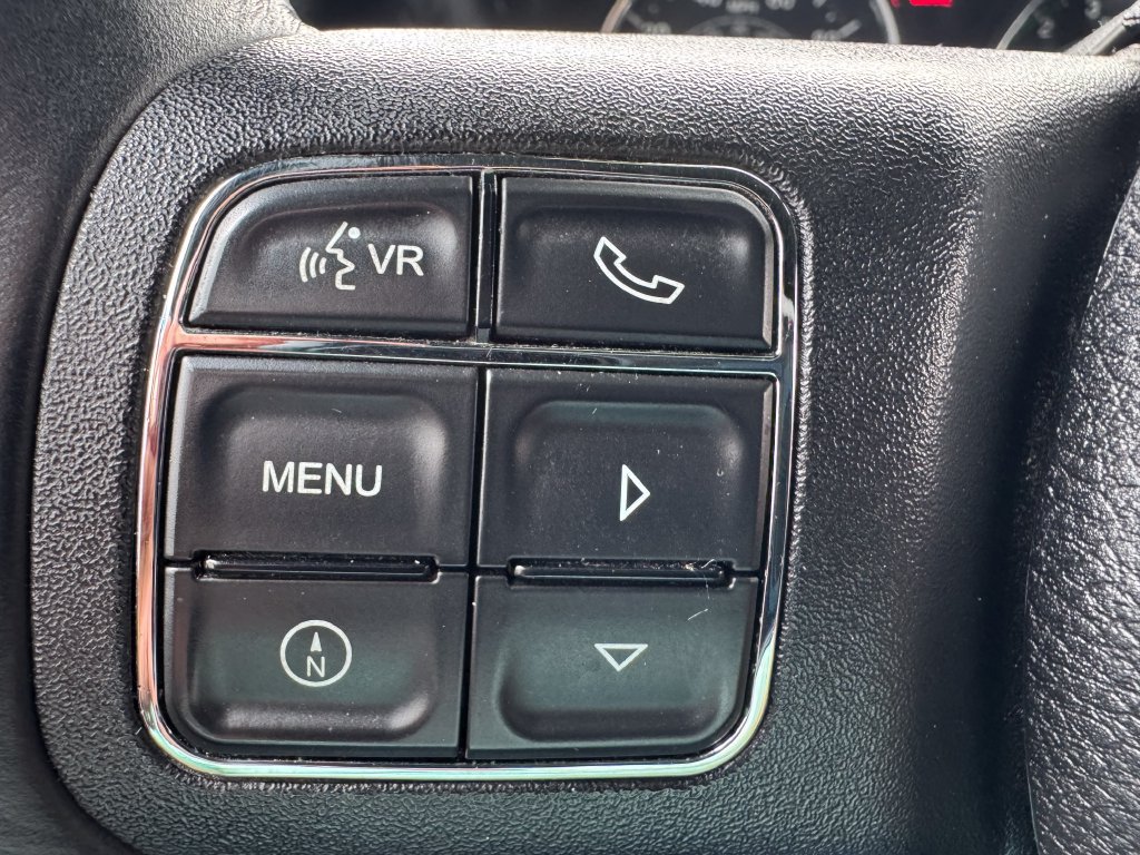 Used 2013 Jeep Wrangler Unlimited Rubicon w/ Dual Top Group AWD/4WD image 11