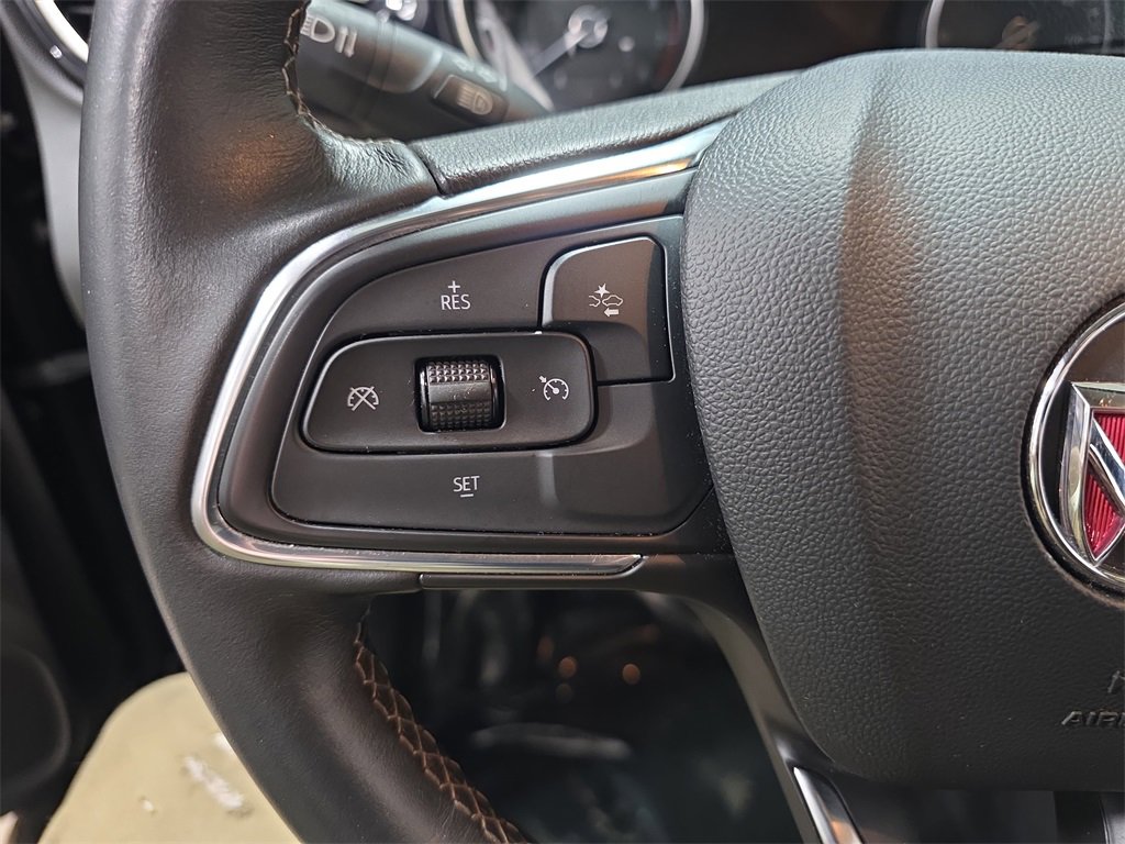 Used 2021 Buick Encore GX Select image 17