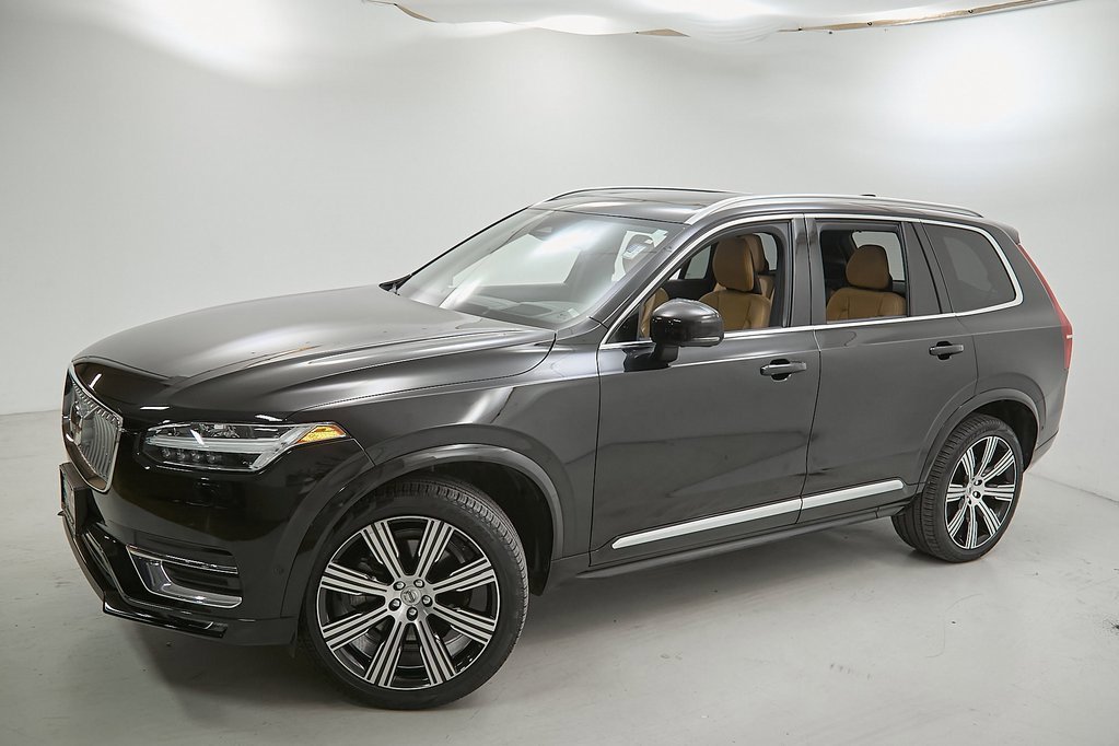 Certified 2023 Volvo XC90 B6 Ultimate w/ Protection Package Premier image 3