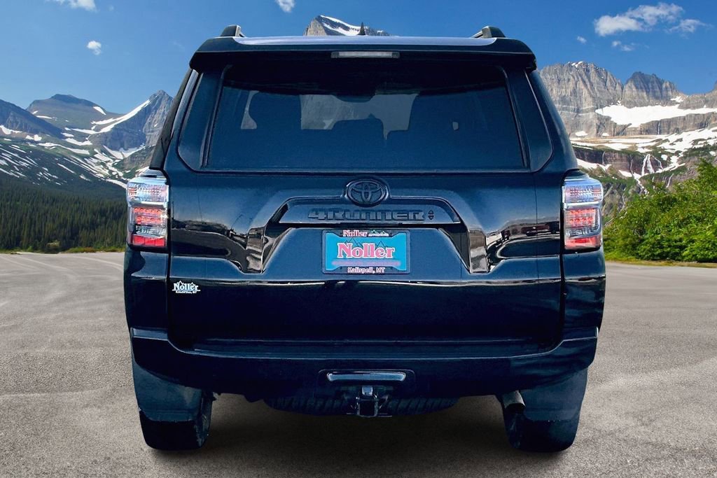 Used 2022 Toyota 4Runner SR5 Premium w/ Moonroof Package image 4